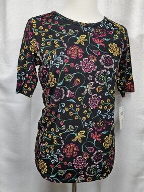 LuLaRoe Gigi Medium Black Short Sleeve Floral Tee with Multicolor